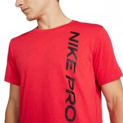 T-SHIRT NIKE PRO BURNOUT Rosso -Negozio online TRAINING E PALESTRA Italia 2022 nike cu4975 t shirt nike pro burnout abbigliamento training e palestra uomo 042411601 657 3