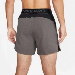 SHORT NIKE PRO Grigio -Negozio online TRAINING E PALESTRA Italia 2022 nike cz1512 short nike pro abbigliamento training e palestra uomo 042413801 073 5