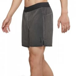 NIKE SHORT YOGA FLEX 2IN1 Grigio 8 NIKE SHORT YOGA FLEX 2IN1 Grigio -Negozio online TRAINING E PALESTRA Italia 2022 nike cz2294 short yoga flex 2in1 abbigliamento training e palestra uomo 042677301 060 4