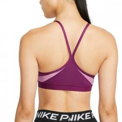 NIKE REGGISENO DRI-FIT INDY V-NECK Viola 4 NIKE REGGISENO DRI-FIT INDY V-NECK Viola -Negozio online TRAINING E PALESTRA Italia 2022 nike cz4456 reggiseno dri fit indy v neck abbigliamento training e palestra donna 044571901 610 2