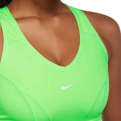 NIKE REGGISENO SWOOSH ICON CLASH Verde -Negozio online TRAINING E PALESTRA Italia 2022 nike cz7712 reggiseno swoosh icon clash abbigliamento training e palestra donna 042666601 345 3