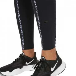 NIKE LEGGINGS ONE LUXE ICON CLASH DONNA Nero -Negozio online TRAINING E PALESTRA Italia 2022 nike cz9210 leggings one luxe icon clash donna abbigliamento training e palestra donna 042408601 010 6