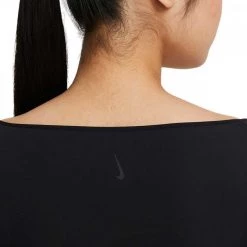 NIKE MAGLIA MANICA LUNGA YOGA LUXE DONNA Nero 7 NIKE MAGLIA MANICA LUNGA YOGA LUXE DONNA Nero -Negozio online TRAINING E PALESTRA Italia 2022 nike da0719 maglia manica lunga yoga luxe donna abbigliamento training e palestra donna 044572401 010 4