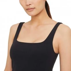 NIKE CANOTTA YOGA LUXE DONNA Nero -Negozio online TRAINING E PALESTRA Italia 2022 nike da0723 the nike yoga luxe tank abbigliamento training e palestra donna 043306101 010 3