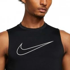 SMANICATA NIKE PRO DRI-FIT Nero 5 SMANICATA NIKE PRO DRI-FIT Nero -Negozio online TRAINING E PALESTRA Italia 2022 nike dd1988 smanicata nike pro dri fit abbigliamento training e palestra uomo 044578201 010 3