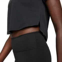 NIKE T-SHIRT CROP DRI-FIT ONE DONNA Nero 7 NIKE T-SHIRT CROP DRI-FIT ONE DONNA Nero -Negozio online TRAINING E PALESTRA Italia 2022 nike dd5019 t shirt crop dri fit one donna abbigliamento training e palestra donna 043967701 010 4