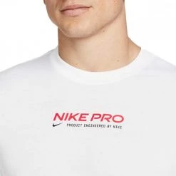 T-SHIRT NIKE PRO 2 Bianco 5 T-SHIRT NIKE PRO 2 Bianco -Negozio online TRAINING E PALESTRA Italia 2022 nike dm5677 t shirt nike pro 2 abbigliamento training e palestra uomo 045203901 100 3