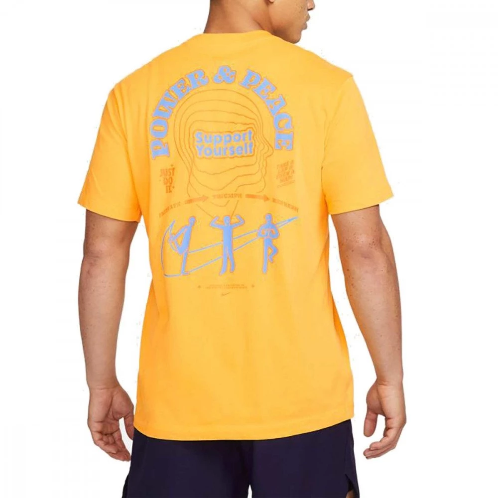 NIKE T-SHIRT DRI-FIT STORY PACK Giallo 2 NIKE T-SHIRT DRI-FIT STORY PACK Giallo - immagine 2