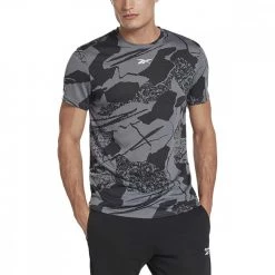 REEBOK T-SHIRT WORKOUT READY ALLOVER Nero -Negozio online TRAINING E PALESTRA Italia 2022 reebok ha1064 t shirt workout ready allover abbigliamento training e palestra uomo 044384101 blk 2