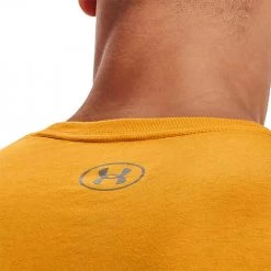 UNDER ARMOUR T-SHIRT SPORTSTYLE LOGO Giallo -Negozio online TRAINING E PALESTRA Italia 2022 under armour 1329590 t shirt sportstyle logo abbigliamento training e palestra uomo 043979401 755 5